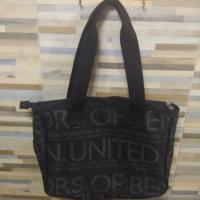 ราคา กระเป๋าสะพายข้าง United colors of Benetton แท้ มือสองสภาพสวย (5809811552)