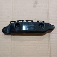 ราคา ขายึดกันชนหลังกากบาท Toyota Yaris ดั้งเดิม (58002945242)