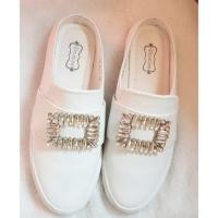 ราคา รองเท้าเปิดส้น style Roger Vivier <Used> (2082340609)