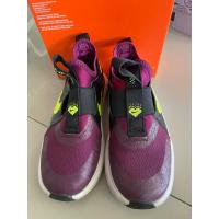 ราคา รองเท้าเด็กผู้ชายมือสอง Nike Flex Plus SE GS (41672390167)