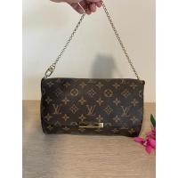 ราคา LV งานลุ้นตู้ญี่ปุ่น (มีเลข)หนังแท้ ขนาด 10 นิ้ว โมโนแกรมชัด ขอบมุมสวย ซับในสะอาด สายโซ่สะพายขึ้นไหล่ (26505296268)