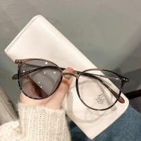ราคา DC E (E74) ROUND SHAPE PHOTOCROMIC GLASSES METAL MATERIAL สไตล์เกาหลี ฟรีกล่อง/ CANOT CHOOSE (24273024078)