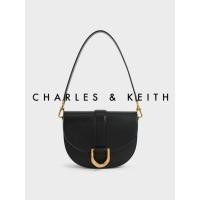 ราคา ♥️ New callection ♥️ ของแท้จาก Shop CHARLES & KEITH Gabine Saddle Bag รหัส CK2-80781412 (13422739347)