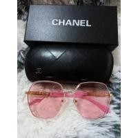 ราคา ส่งต่อ (แว่นกันแดด) แว่นตากันแดด มือ1 สีชมพู ขาชมพูทอง พร้อมอุปกรณ์ (13394406379)