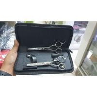 ราคา กรรไกรตัดผม TONI & Guy (6977188681)