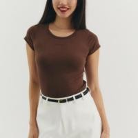 ราคา STUDIO UNKNOWN - Unknown Baby Tee เสื้อยืดคอกลมปักโลโก้ (27030755565)