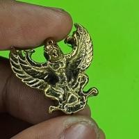 ราคา พญาครุฑ เนื้อทองเหลือง (ไม่อัดกรอบ) (แถมผ้ายันต์พญาครุฑขนาดเล็ก 1 ผืน) (4179523608)