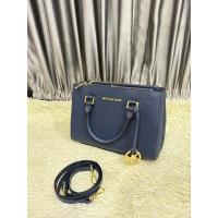 ราคา กระเป๋ามือสอง MK **สวย** >>MICHAEL KORS 11”<< (28950476972)