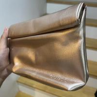 ราคา ร้านคนไทย ซองแว่นตา/กระเป๋าใส่ของ Guess สี Rosegole metallic (15770943173)