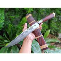 ราคา มีดควาญ อีเหน็บ E-Nep มีดจีหนองสอ มีดเหน็บควาญ มีดเดินป่า ใบ 11” ตลป. ตีร้อนชุบแข็ง ผิวขัดตอกลาย ด้ามฝักไม้พะยูง (21191762324)