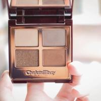 ราคา CHARLOTTE TILBURY GOLDEN GODDESS LUXURY EYE PALETTE (2448805)