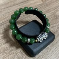 ราคา สร้อยข้อมือหยกเนฟไฟรต์ (Nephrite) 10.0 มม. สีเขียวสด ประดับพาร์ทเงินแท้ 925 รูปทรงปี่เซี่ยะ (41253373574)