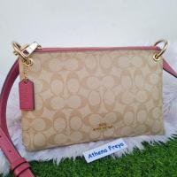 ราคา กระเป๋าสะพาย Coach มือสองของแท้Coach F76646 Mia Crossbody สีน้ำตาลอ่อนลายซี หลังชมพู (20869683777)