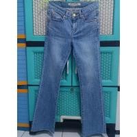 ราคา กางเกงยีนส์ Guess cutbray ของแท้ (28754034780)