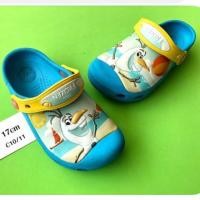 ราคา รองเท้าเด็ก crocs พื้นเต็ม C10/11 (17 ซม.) สีฟ้าขาว มือสอง (1868796564)