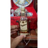 ราคา เหล้าแสงโสมเก่าขวดจิ๋วปีค.ศ1985 (22750377980)