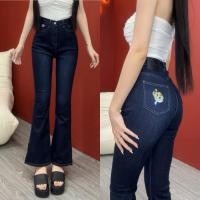 ราคา กางเกงยีนส์ขาบานของผู้หญิง95เซนติเมตรสั้นและ105เซนติเมตรยาวหมีปักกระเป๋าสีเข้มผ้ายืดนุ่มและเย็น ถาม415 (27638663789)