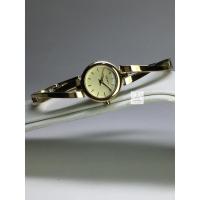 ราคา นาฬิกาผู้หญิง DKNY รุ่น NY2170 ตัวเรือนและสายกำไลสีทอง หน้าปัดสีครีม รับประกันของแท้ 100 เปอร์เซนต์ (6120594187)