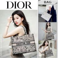 ราคา ♞,♘Dior BOOK TOTE กระเป๋าขนาดกลาง 36CMกระเป๋าช้อปปิ้งกระเป๋าถือผู้หญิง XA (26331783528)