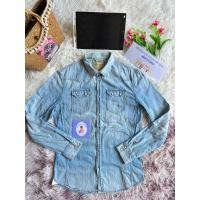 ราคา GUESS เสื้อเชิ้ตยีนแขนยาวกระดุมมุก (14296119666)