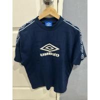 ราคา เสื้อกีฬา Umbro ไซส์M (29257554392)