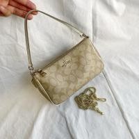 ราคา (used) Coach 58321 Messico TOP HANDLE POUCH IN SIGNATURE (25030414748)