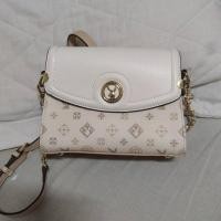 ราคา กระเป๋า playboy มือสอง (สภาพดี) ของแท้ 100% (22264631847)