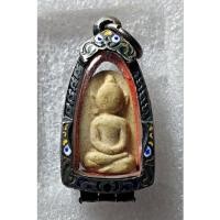 ราคา พระวัดพลับ (ย้อนยุค) พิมพ์ตุ๊กตาใหญ่ เนื้อผงพุทธคุณ ไม่ทราบที่ เนื้อหาตามภาพ (21444865288)