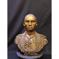 ราคา พระบรมรูปหล่อ รัชกาลที่ 9 ร.9 ทรงราช ครึ่งพระองค์ (10320631039)