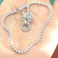 ราคา ข้อมือเพชรแท้ ลาย เสือทองคำขาว 18K ฝังเพชร 1 กะรัต ดวงตาเขียวสะกดทุกสายตา ✨ ดีไซน์หรูหราสุดพิเศษเพิ่มความมั่นใจและออร่า (40218381291)