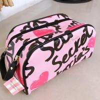 ราคา แท้วิคตอเรียซีเคร็ทกระเป๋าเครื่องสำอางค์ Victoria's Secret จาก ช็อปอเมริกา (3068749428)