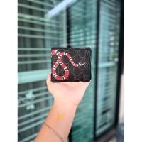 ราคา GUCCI Kingsnake Print GG Supreme Wallet กระเป๋าตังค์ gucci แท้100% ของใช้เอง (24244901255)
