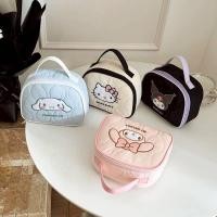 ราคา กระเป๋าใส่เครื่องสำอางค์นุ่ม ทรงโค้ง sanrio งานแท้ - มีทั้งหมด 4 ลาย (54953126349)