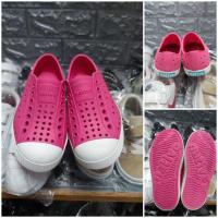 ราคา Native รองเท้าเด็กแบรนด์แท้มือสอง (15148760974)