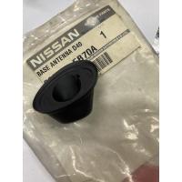 ราคา ยางรองเสาอากาศ Nissan navara D40 อะไหล่แท้ (48605271024)