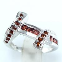 ราคา SKJewelryfactory แหวนเงินแท้ 92.5% ฝังพลอยโกเมนแท้ ER01787-GAN (7062613966)