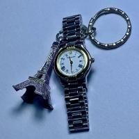 ราคา GUY LAROCHE นาฬิกาควอทซ์แฟชั่นแบรนด์ชั้นนำจากฝรั่งเศส แท้100%ตัวเรือนสแตนเลสกรอบทองสวย สายสแตนเลสแท้ มือสองสภาพดีเยี่ยม (18551742042)