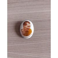 ราคา ล็อกเก็ตหลวงปู่ศิลา สิริจันโทด้านหลังมีเส้นผมของหลวงปู่ (28437551798)