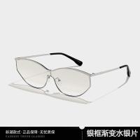 ราคา เวอร์ชั่นเกาหลี Y2K เทคโนโลยีในอนาคตการป้องกันความรู้สึกแว่นกันแดดตาแมวไร้กรอบแฟชั่นผู้หญิงแว่นกันแดดบังแดด 2026.1.26 (58105372531)