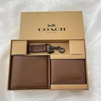 ราคา COACH 64118 BOXED 3-IN-1 WALLET GIFT SET Set กระเป๋าสตางค์ผู้ชาย (24705162615)