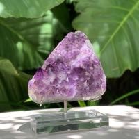 ราคา Amethyst Geode With Goethite✨ (19439404903)