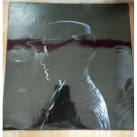 ราคา ซีดี Hugo - ดำสนิท