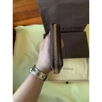 ราคา Lv Dc2015สภาพดี ไม่เลอะไม่เหนียว (5160740818)