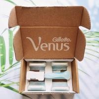 ราคา ยิลเลตต์ วีนัส ชุดมีดโกน Venus Extra Smooth Sensitive Razors for Women 1 Razor + 4 Blade Refills (Gillette®) อ่อนโยน (11577661780)