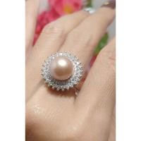 ราคา แหวนมุกแท้สีม่วงพีช10มิลลัสเตอร์เกรด3เอล้อมรอบด้วยเพชรCZ (12332767548)