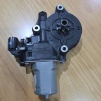 ราคา มอเตอร์กระจกไฟฟ้า Isuzu d-max รุ่นอนุภาคพลิกโลกปี 2020 ถึงปี 2024 หน้าขวางานแท้ยังไม่ได้ต๊าปเกลียว งานแท้ (41602972697)