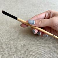 ราคา Benefit Eyebrows Brush แปรงเขียนคิ้ว ด้ามไม้ แบรน Benefit มือ2 (43401305148)