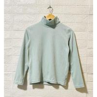 ราคา ส่งต่อเสื้อคอปีน UNIQLO สีเขียว มือสอง Sizeเด็ก 150 อก 34 (50501518619)