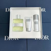 ราคา พร้อมส่ง EAU Sauvage set Christian Dior Paris (22061011190)
