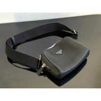 ราคา Prada Logo Leather Shoulder Crossbody Bag กระเป๋าสะพายข้าง กระเป๋าผู้ชาย (48854425601)